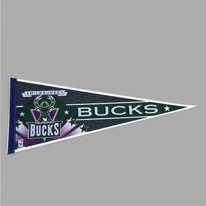 Vintage 90’s Milwaukee Bucks NBA Wincraft Felt Pennant